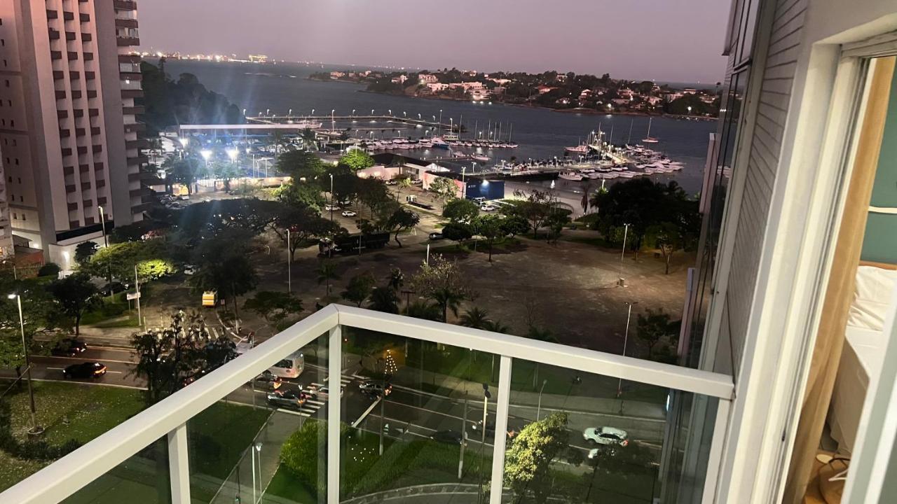 Do Canto Sala E Varanda Andar Alto Apartamento Vitória